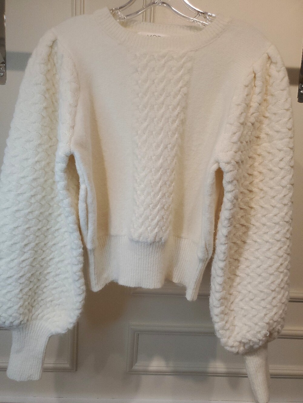 Cozy Cream Soft Cable-Knit Pattern Balloon Sleeve Sweater Women's Size S/M
